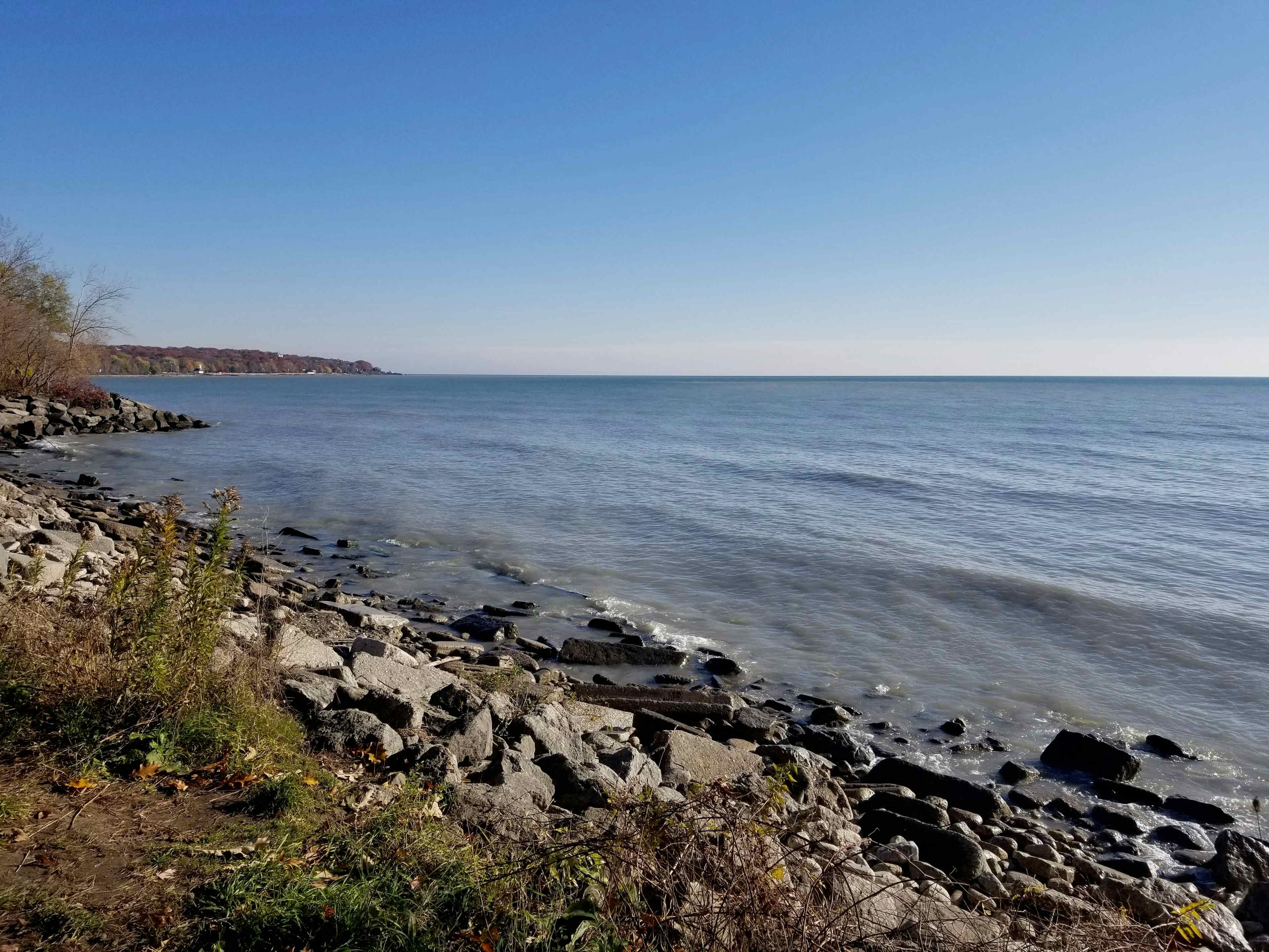 photograph of lake ontario nearby ati toronto